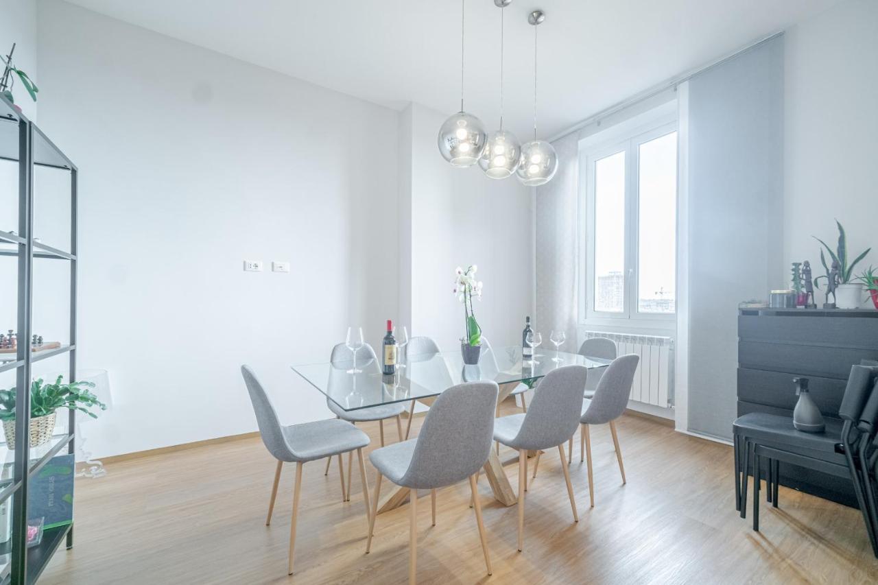 Bright Apartment A Few Steps From Via Garibaldi Genoa Exterior photo