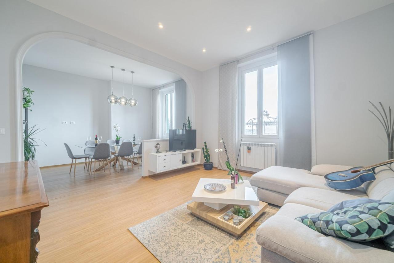 Bright Apartment A Few Steps From Via Garibaldi Genoa Exterior photo
